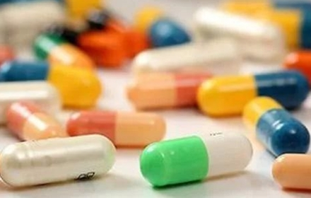 Dosierer vs. Dosierscheibe: Vergleich zweier Kapselfüllmaschinen