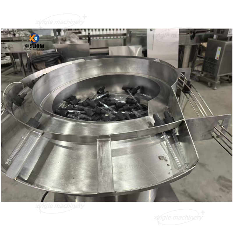 Lineare Flüssigkeits-10-100-ml-Fläschchenfüllmaschine für den oberen Stopfen